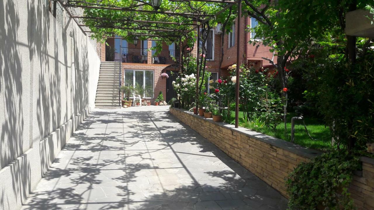 Green Garden تبليسي المظهر الخارجي الصورة